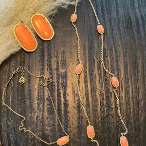 KENDRA SCOTT  NECKLACE - CORAL - MULTI PENDANT